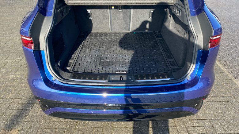 Jaguar F-Pace 2.0 D200 R-Dynamic Black 5dr Auto AWD Diesel Estate